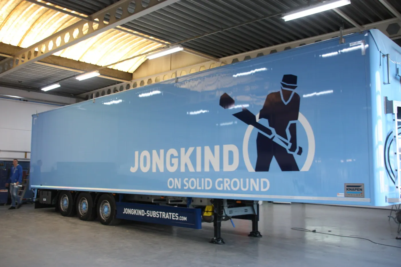 Jongkind Substrates — Trailerwrap — On solid ground